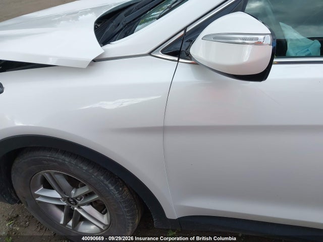 Продаж на аукціоні авто 2018 Hyundai Santa Fe Sport, vin: 5XYZUDLB8JG517610, номер лоту: 40090669