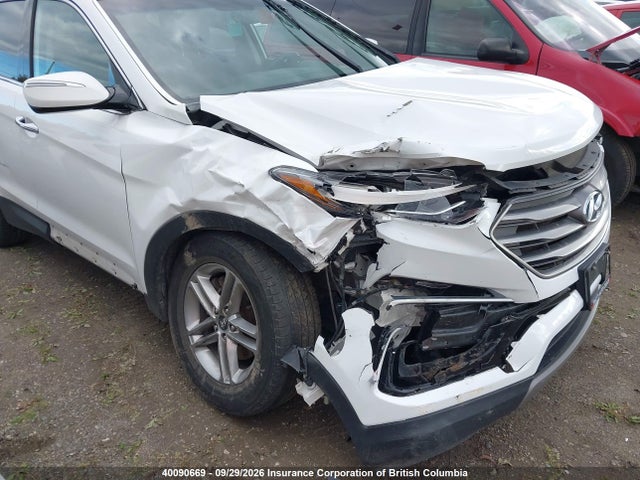 Продаж на аукціоні авто 2018 Hyundai Santa Fe Sport, vin: 5XYZUDLB8JG517610, номер лоту: 40090669