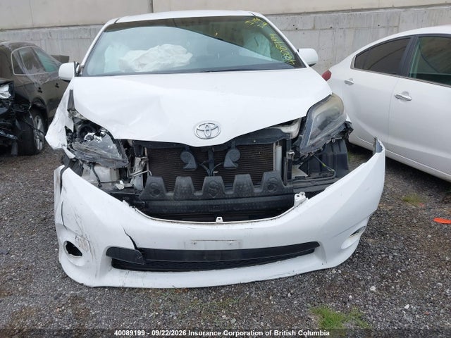 Aukcja sprzedaży 2017 Toyota Sienna Se, vin: 5TDXZ3DC1HS863652, numer aukcji: 40089199