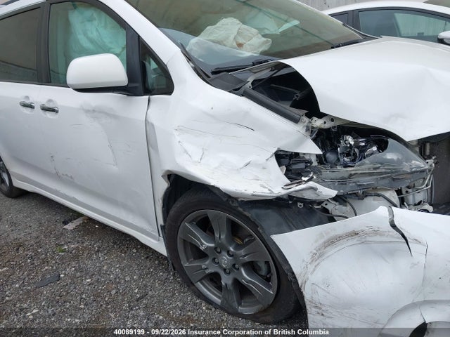 Aukcja sprzedaży 2017 Toyota Sienna Se, vin: 5TDXZ3DC1HS863652, numer aukcji: 40089199