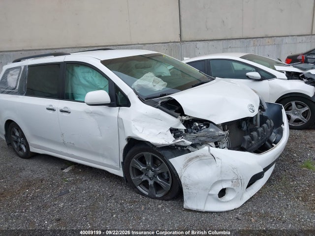 Aukcja sprzedaży 2017 Toyota Sienna Se, vin: 5TDXZ3DC1HS863652, numer aukcji: 40089199