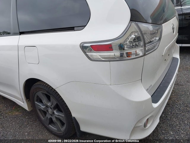 Aukcja sprzedaży 2017 Toyota Sienna Se, vin: 5TDXZ3DC1HS863652, numer aukcji: 40089199