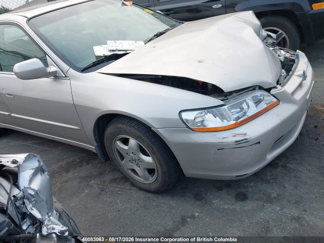 1999 Honda Accord Ex მანქანა იყიდება აუქციონზე, vin: 1HGCG1653XA800170, აუქციონის ნომერი: 40083063