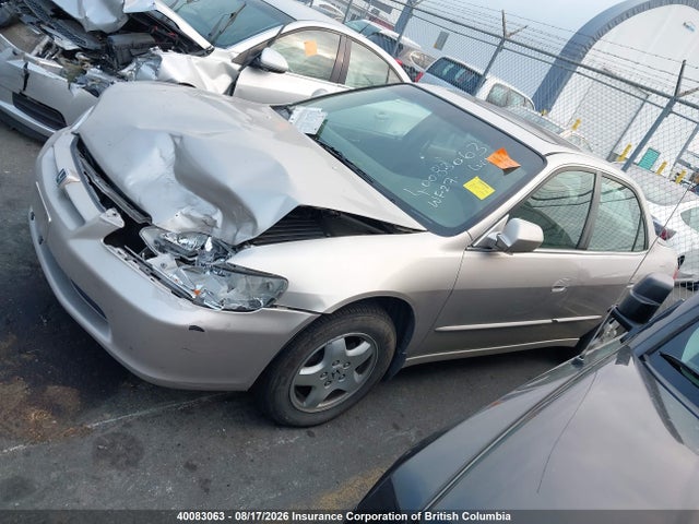 1999 Honda Accord Ex მანქანა იყიდება აუქციონზე, vin: 1HGCG1653XA800170, აუქციონის ნომერი: 40083063