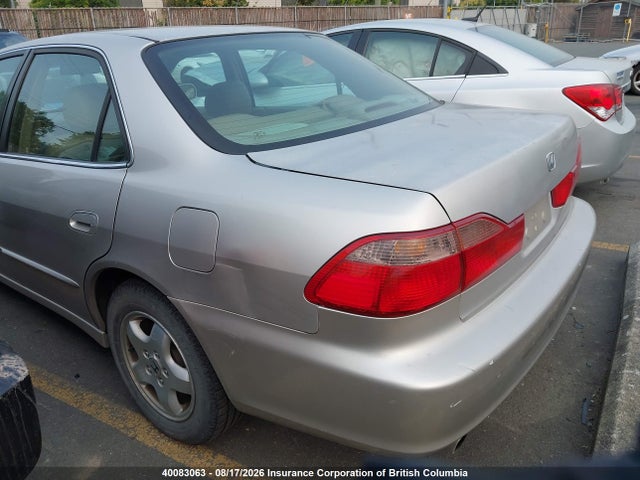 1999 Honda Accord Ex მანქანა იყიდება აუქციონზე, vin: 1HGCG1653XA800170, აუქციონის ნომერი: 40083063