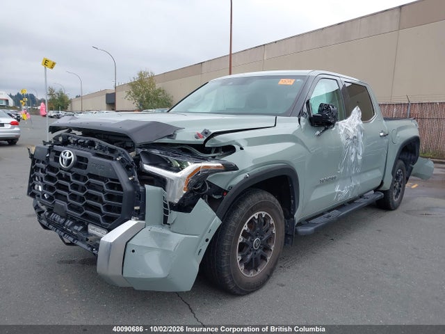 Продажа на аукционе авто 2022 Toyota Tundra Crewmax Limited, vin: 5TFJA5DB1NX028138, номер лота: 40090686