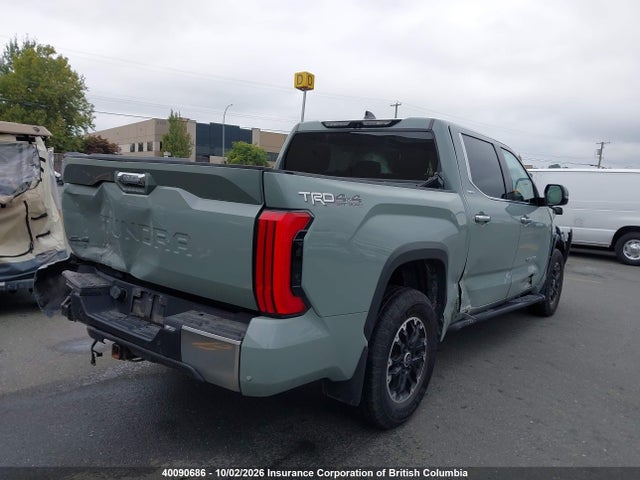 Продажа на аукционе авто 2022 Toyota Tundra Crewmax Limited, vin: 5TFJA5DB1NX028138, номер лота: 40090686
