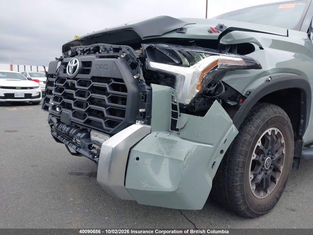 Продажа на аукционе авто 2022 Toyota Tundra Crewmax Limited, vin: 5TFJA5DB1NX028138, номер лота: 40090686