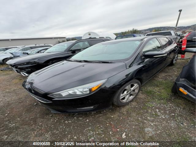 Ford Focus 2015 1FADP3K2XFL327516 Image 2