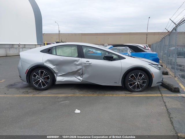 Toyota Prius 2024 JTDADABU0R3012160 Image 13
