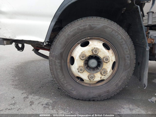 40090695 :رقم المزاد ، J8DB4B145X7002952 vin ، 1999 Gmc W3500 W35042 مزاد بيع