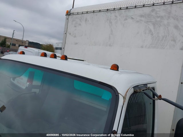 40090695 :رقم المزاد ، J8DB4B145X7002952 vin ، 1999 Gmc W3500 W35042 مزاد بيع