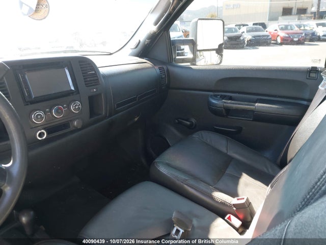 2008 Gmc Sierra K2500 Heavy Duty მანქანა იყიდება აუქციონზე, vin: 1GTHK23618F216229, აუქციონის ნომერი: 40090439