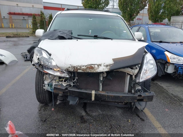 2010 Toyota Sienna Ce/le მანქანა იყიდება აუქციონზე, vin: 5TDKK4CC8AS291779, აუქციონის ნომერი: 40090748