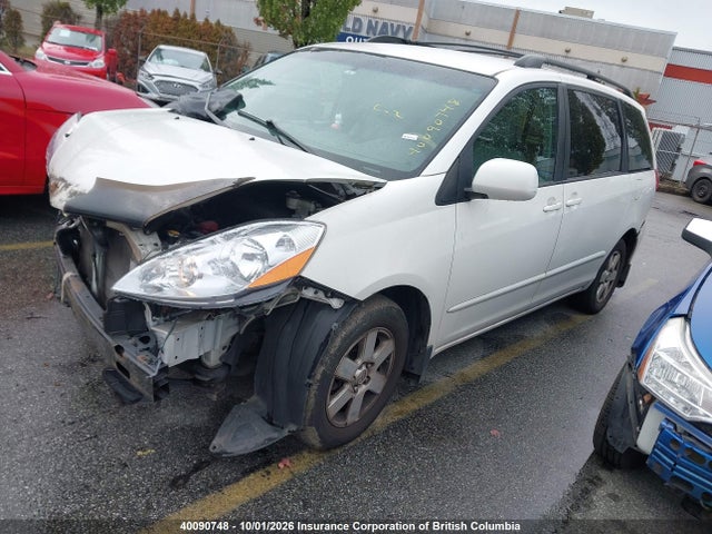 2010 Toyota Sienna Ce/le მანქანა იყიდება აუქციონზე, vin: 5TDKK4CC8AS291779, აუქციონის ნომერი: 40090748