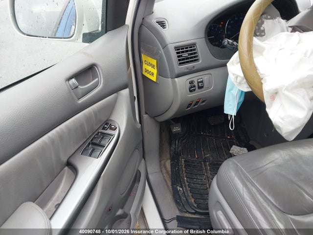 2010 Toyota Sienna Ce/le მანქანა იყიდება აუქციონზე, vin: 5TDKK4CC8AS291779, აუქციონის ნომერი: 40090748