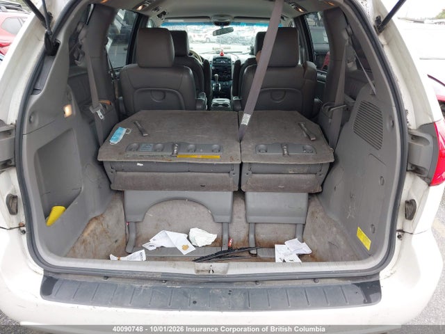 2010 Toyota Sienna Ce/le მანქანა იყიდება აუქციონზე, vin: 5TDKK4CC8AS291779, აუქციონის ნომერი: 40090748