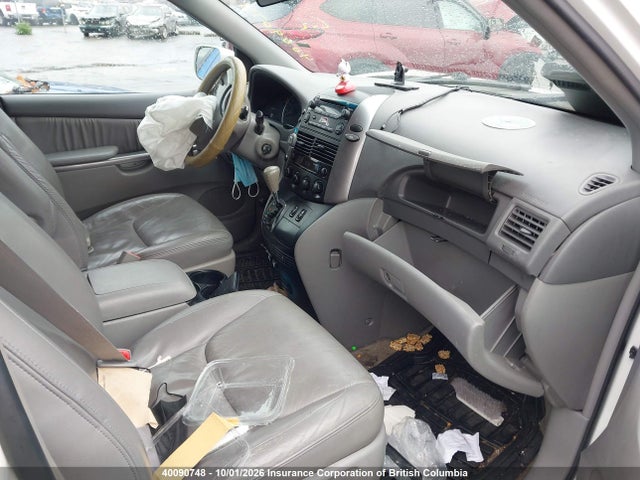 2010 Toyota Sienna Ce/le მანქანა იყიდება აუქციონზე, vin: 5TDKK4CC8AS291779, აუქციონის ნომერი: 40090748
