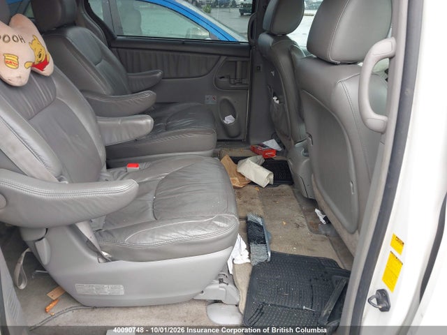 2010 Toyota Sienna Ce/le მანქანა იყიდება აუქციონზე, vin: 5TDKK4CC8AS291779, აუქციონის ნომერი: 40090748