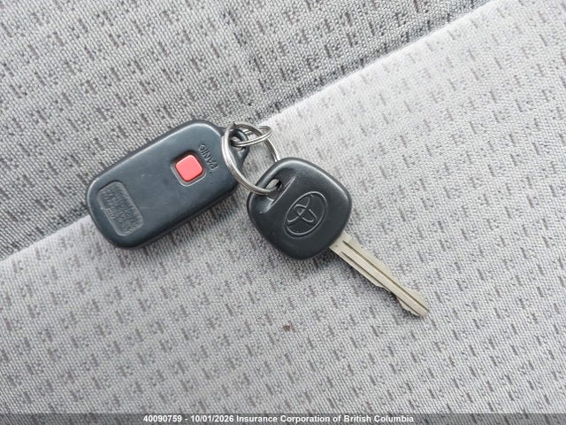 Продажа на аукционе авто 2005 Toyota Corolla Ce/le/sport, vin: 2T1BR32E75C841769, номер лота: 40090759