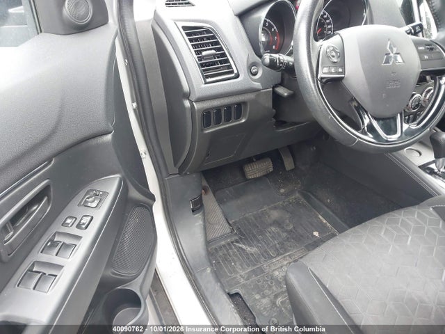 JA4AH3AU5LU605865 Mitsubishi RVR