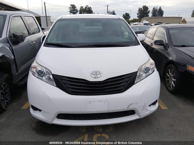 5TDZK3DC9GS765058 Toyota Sienna