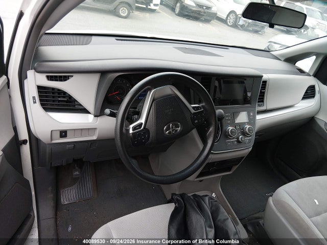5TDZK3DC9GS765058 Toyota Sienna