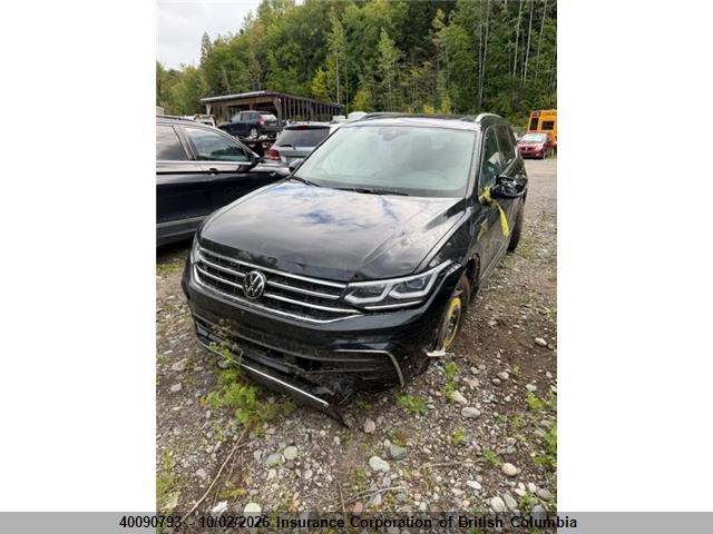 Aukcja sprzedaży 2024 Volkswagen Tiguan Sel R-line Black, vin: 3VV4B7AX7RM044976, numer aukcji: 40090793