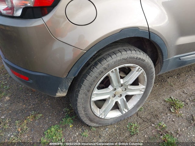 40090818 :رقم المزاد ، SALVP2BG7FH017713 vin ، 2015 Land Rover Range Rover Evoque Pure Plus مزاد بيع