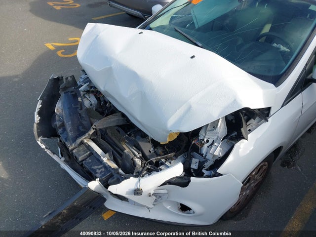 2013 Ford Focus მანქანა იყიდება აუქციონზე, vin: 1FADP3F26DL256015, აუქციონის ნომერი: 40090833