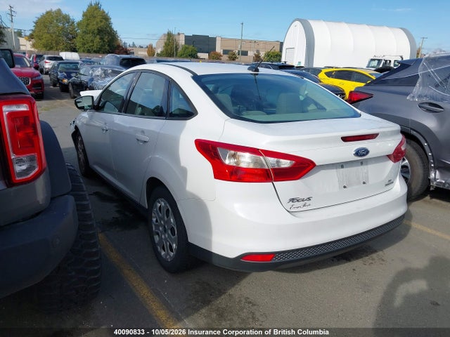2013 Ford Focus მანქანა იყიდება აუქციონზე, vin: 1FADP3F26DL256015, აუქციონის ნომერი: 40090833
