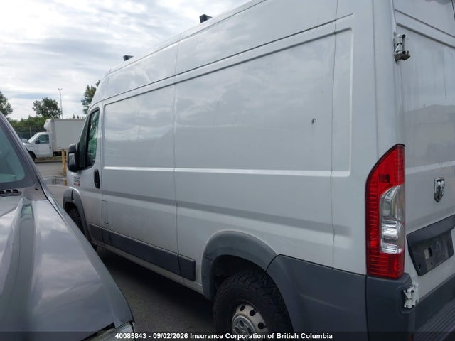 40085843 :رقم المزاد ، 3C6TRVBG0JE143086 vin ، 2018 Ram Promaster 1500 1500 High مزاد بيع