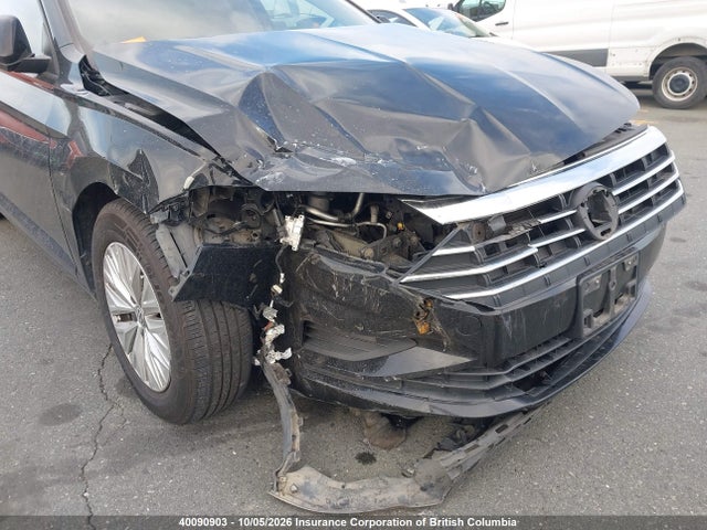 40090903 :رقم المزاد ، 3VWC57BU3KM008923 vin ، 2019 Volkswagen Jetta مزاد بيع