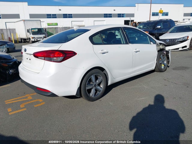 KIA Forte 2018 3KPFL4A7XJE255445 Image 4