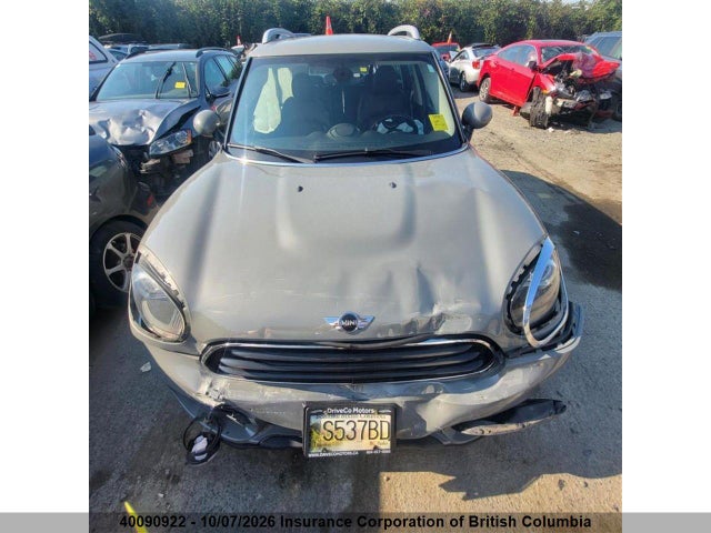 Mini Cooper Countryman All4 2018 WMZYV5C39J3E04747 Image 3