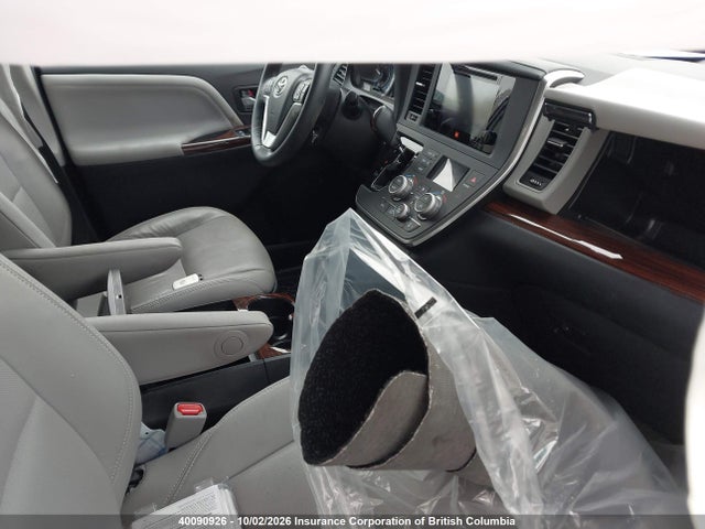 Продаж на аукціоні авто 2015 Toyota Sienna Xle/limited, vin: 5TDDK3DC1FS105363, номер лоту: 40090926