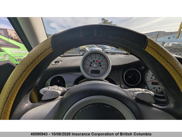 2005 Mini Cooper მანქანა იყიდება აუქციონზე, vin: WMWRC33475TJ64234, აუქციონის ნომერი: 40090943