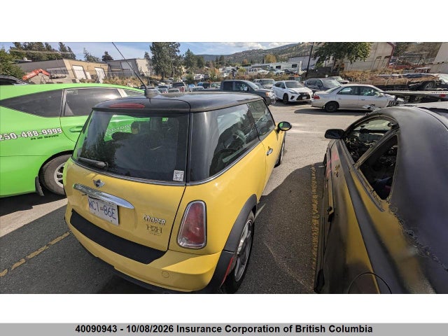2005 Mini Cooper მანქანა იყიდება აუქციონზე, vin: WMWRC33475TJ64234, აუქციონის ნომერი: 40090943