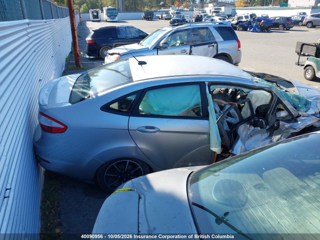 40090956 :رقم المزاد ، 3FADP4BJXKM125118 vin ، 2019 Ford Fiesta Se مزاد بيع