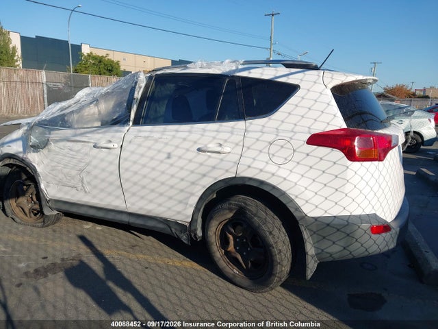 Toyota RAV4 LE 2014 2T3ZFREV5EW118482 Image 3