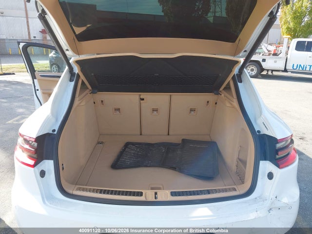 2016 Porsche Macan მანქანა იყიდება აუქციონზე, vin: WP1AB2A55GLB41707, აუქციონის ნომერი: 40091120