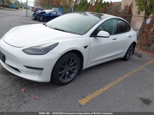 Tesla MODEL 3 2022 5YJ3E1EA1NF174335 Image 2