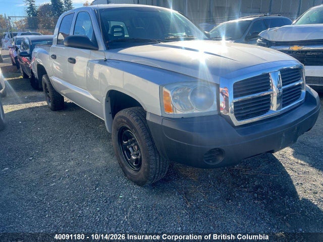 40091180 :رقم المزاد ، 1D7HE28K35S261291 vin ، 2005 Dodge Dakota Quad/st مزاد بيع