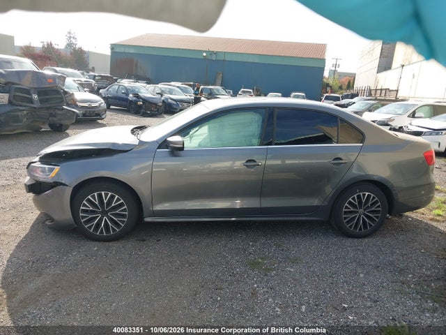 Продажа на аукционе авто 2013 Volkswagen Jetta Se, vin: 3VWDX7AJ3DM423314, номер лота: 40083351