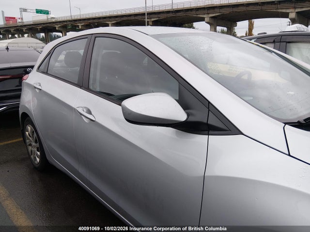 Hyundai ELANTRA GT 2015 KMHD25LH8FU239142 Image 14