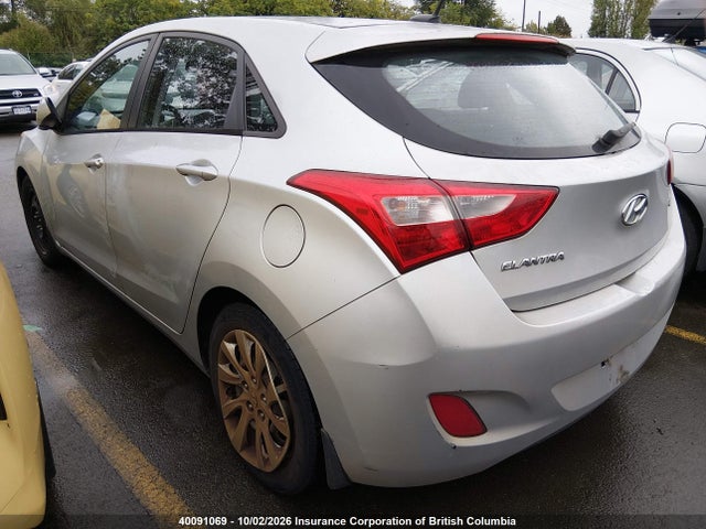 Hyundai ELANTRA GT 2015 KMHD25LH8FU239142 Image 3