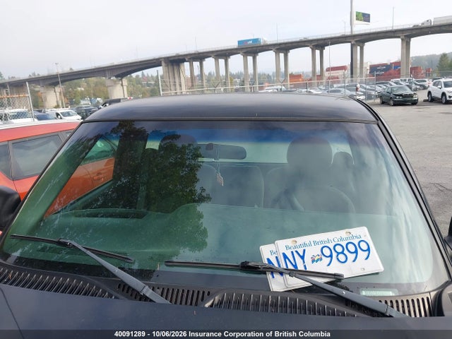 40091289 :رقم المزاد ، 1GTEC14W8YZ231558 vin ، 2000 Gmc New Sierra C1500 مزاد بيع