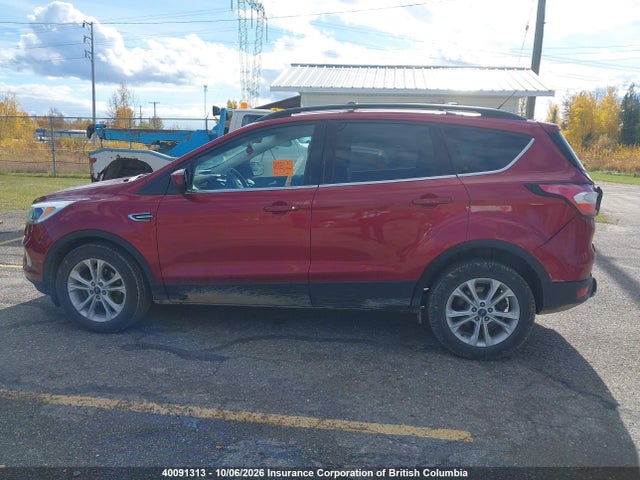 40091313 :رقم المزاد ، 1FMCU0GD7HUD98236 vin ، 2017 Ford Escape Se مزاد بيع