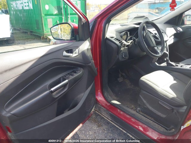 40091313 :رقم المزاد ، 1FMCU0GD7HUD98236 vin ، 2017 Ford Escape Se مزاد بيع