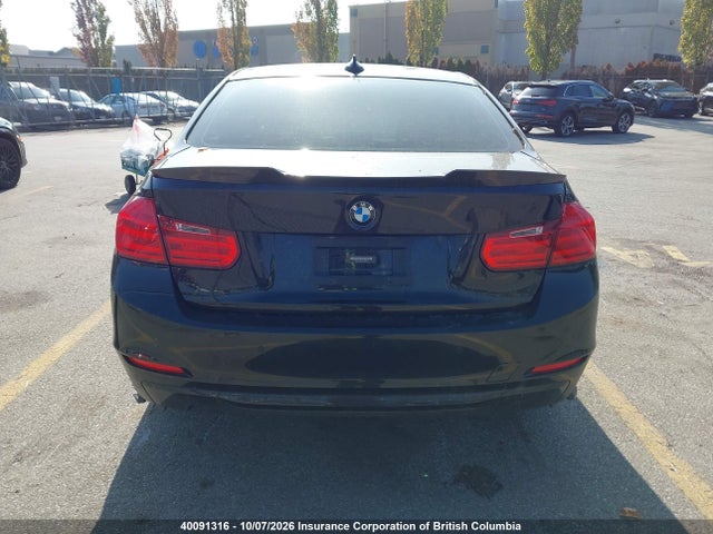 40091316 :رقم المزاد ، WBA3C3C5XDF146516 vin ، 2013 Bmw 320i مزاد بيع
